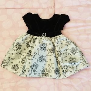 Youngland Baby Girl Black & Grey Dress 12mo